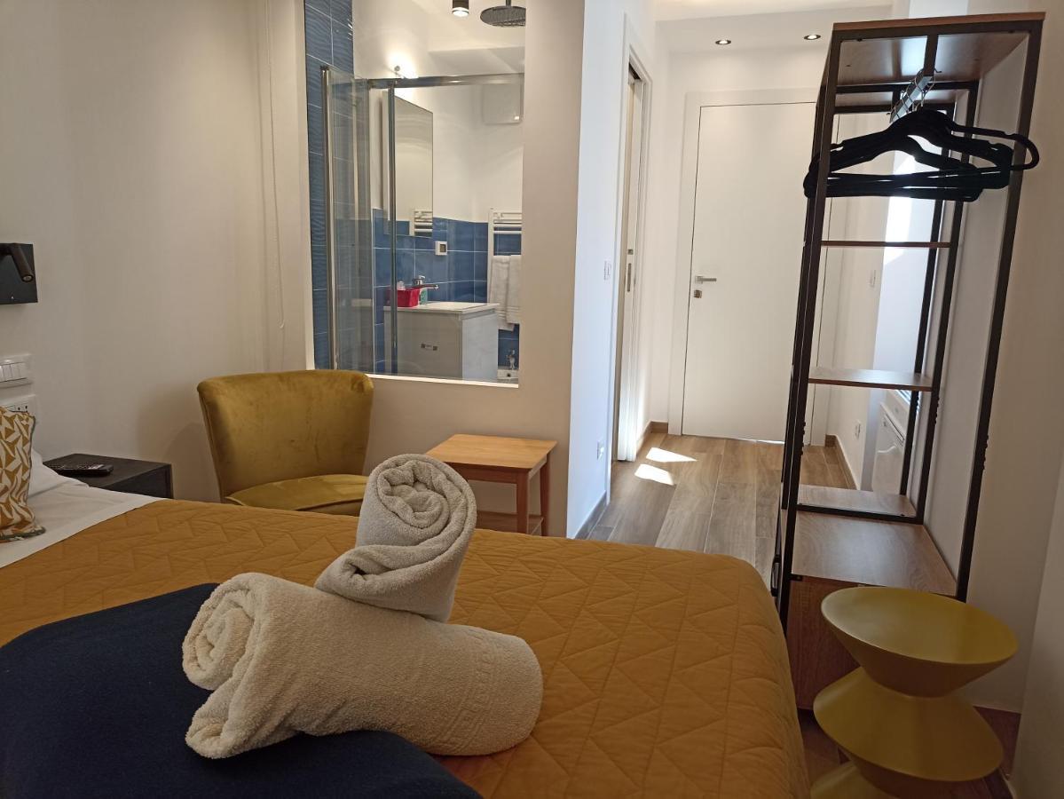 Al Porto 61 - Rooms For Rent Camogli Exterior photo